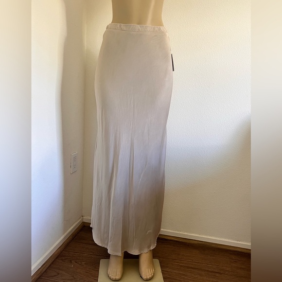 Bella Dahl Beige Cupro Blend Bias Cut Maxi Skirt Size M - Picture 1 of 5